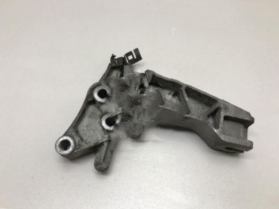 GM 24459817 Bracket,Engine Rear Mount