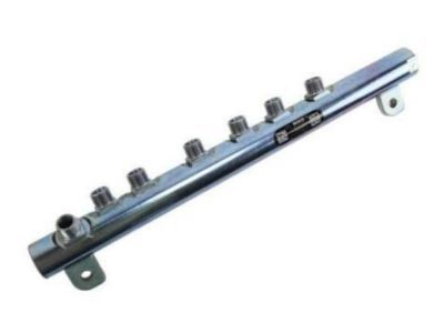 2013 GMC Sierra 3500 HD Fuel Rail - 12620532