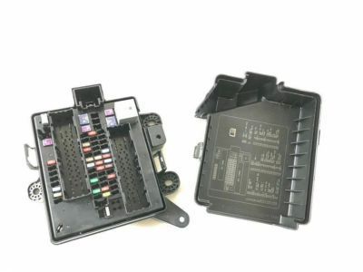 Chevy 84127106 Fuse & Relay Box