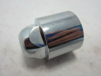 Chevy 15045768 Wheel Nut Cap