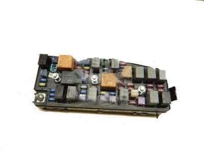 Saturn Fuse Box - 25966734