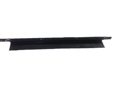 Pontiac 22699077 Lower Deflector