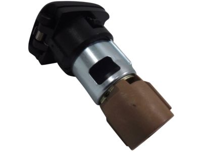 GMC 22936013 RECEPTACLE,FRONT FLOOR CONSOLE ACCESSORY POWER REAR(EBONY)(12V )(MATING CONNECTOR IS TAN)