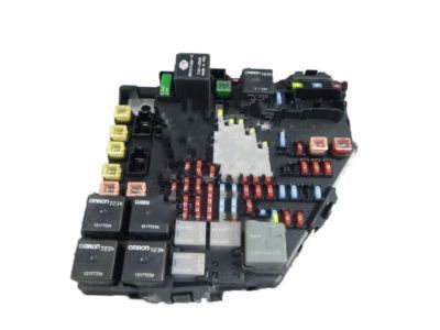 2007 Cadillac CTS Fuse Box - 15869077