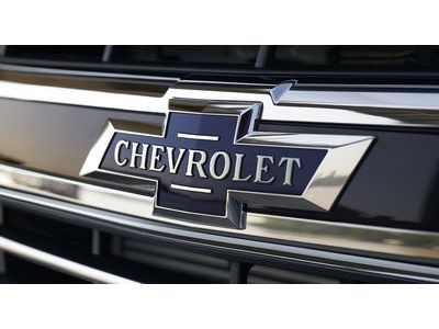 Chevy 84459956 EMBLEM PKG,BODY(INCLUDES 2,3)(DARK BLUE)(INSTALL 0.50)(0.1587 KG)(HERITAGE BOWTIE)