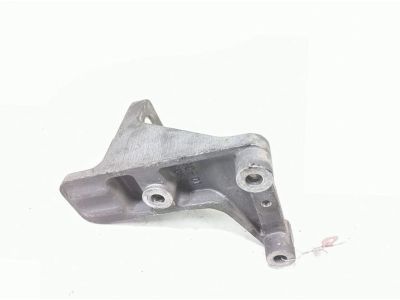 Saturn 15876977 Front Mount Bracket