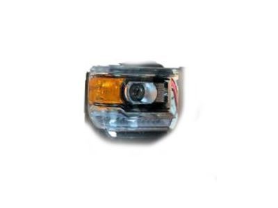 2017 GMC Sierra 2500 HD Headlight - 84144048