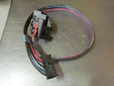 GMC C1500 Suburban Headlight Switch - 7844704